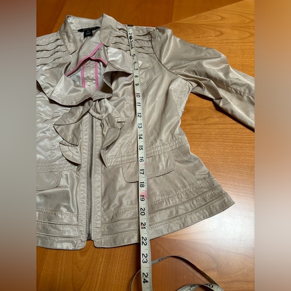 White House Black Market taupe ruffle jacket. - Picture 5 of 6